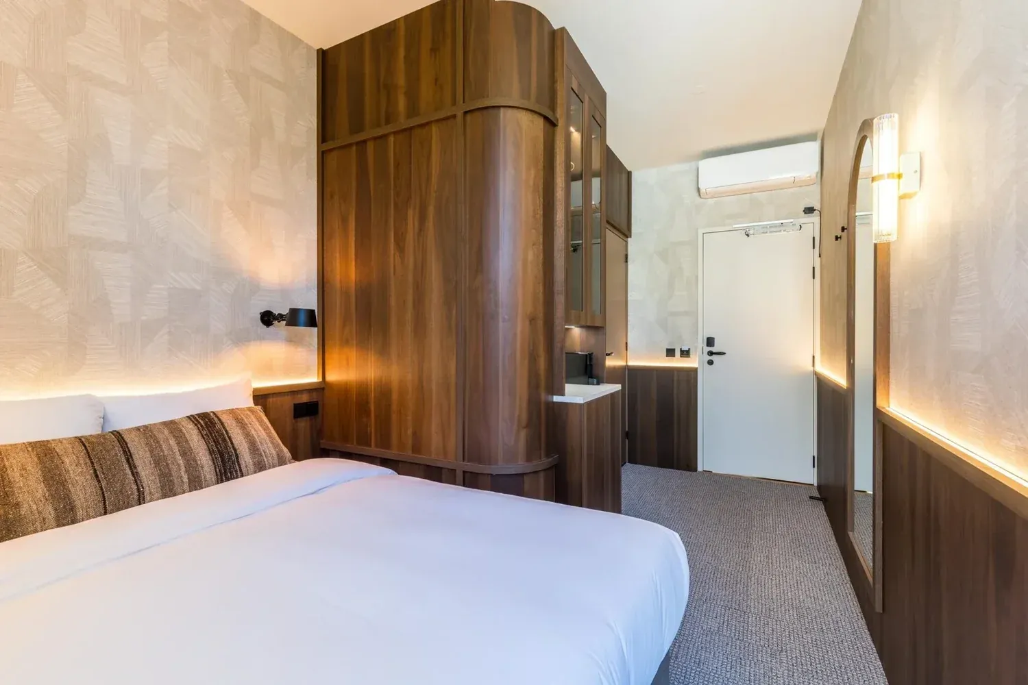Hotel BonBon Rotterdam — under management by Weave Projects.